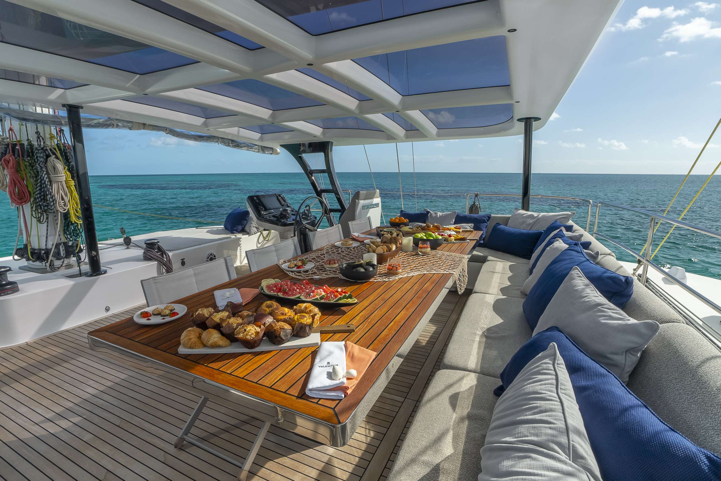 Flybridge dining table set with breakfast